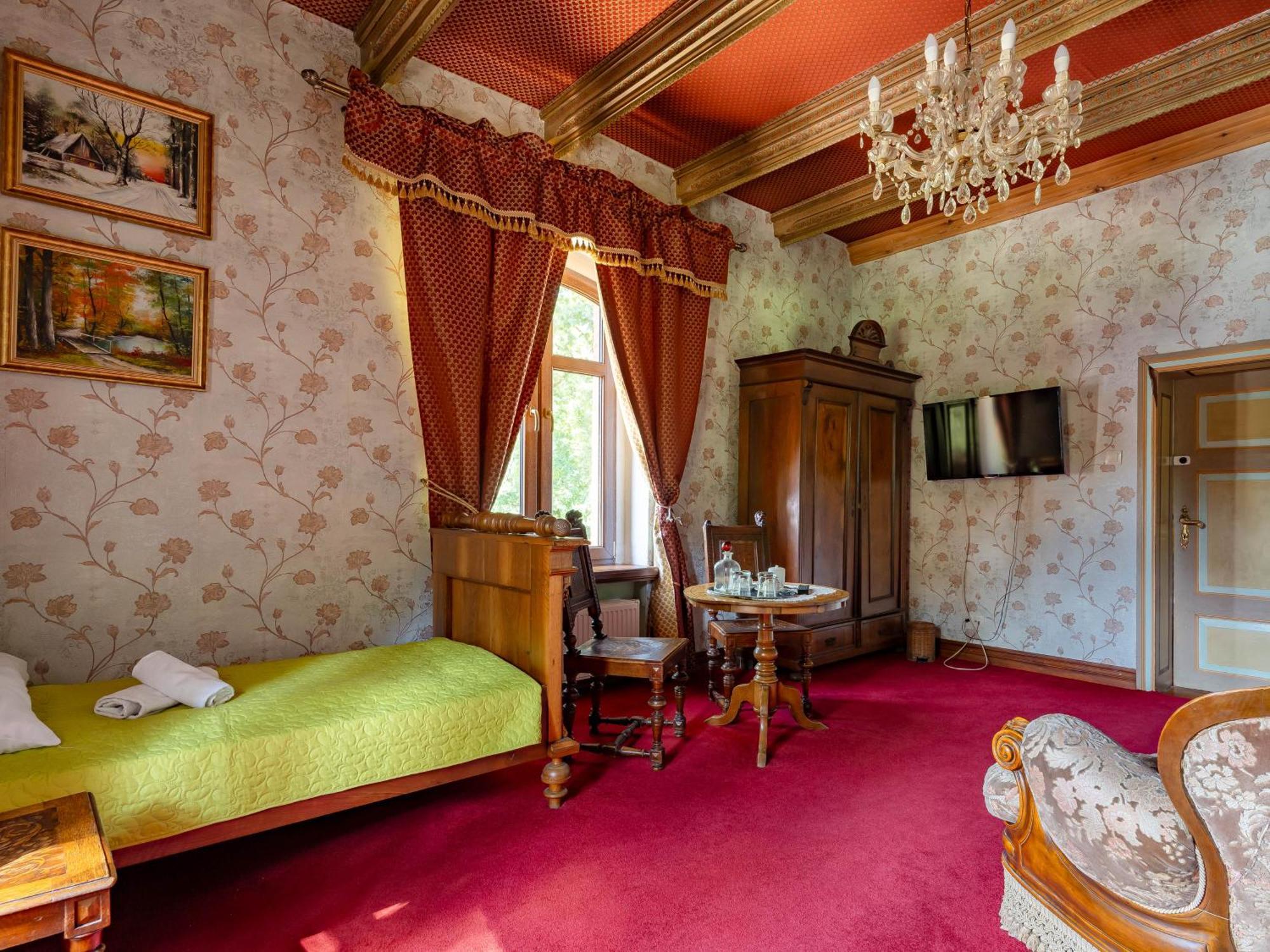 Dwor Mysinek Apartment Grabowiec  Стая снимка